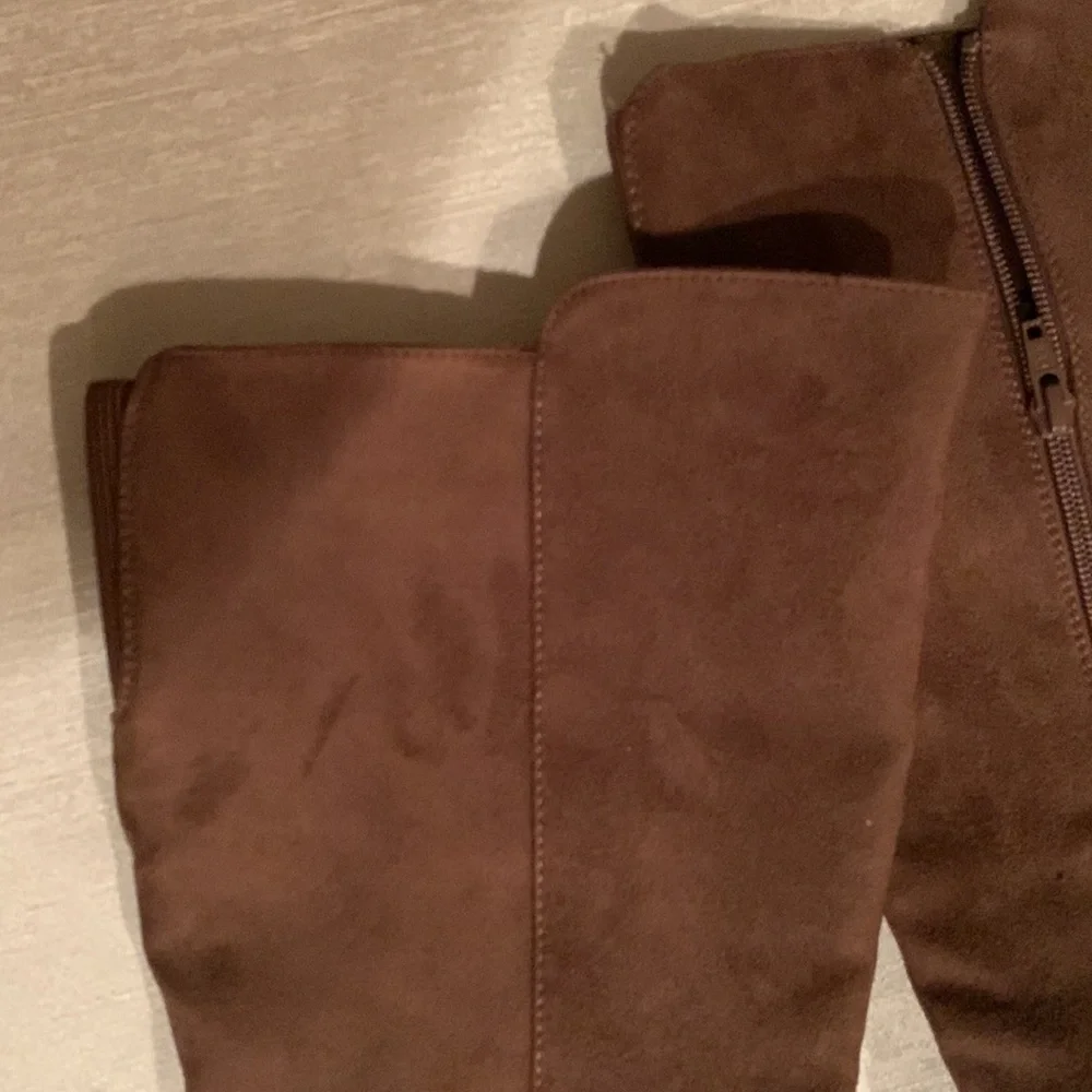 White Mountain Women’s Paulina Tall Knee High Brown Waxy Suedette Boots Size 9 - Picture 3 of 16